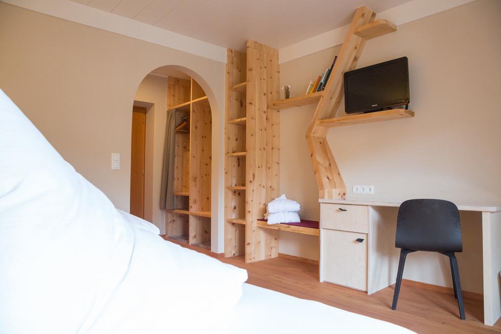 Frida Am Wald Hotel Rasùn di Sotto Quarto foto